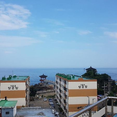 Lighthouse Beach Motel Sokcho Exterior photo