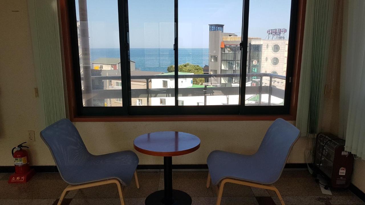 Lighthouse Beach Motel Sokcho Exterior photo