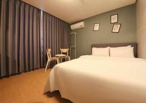 Lighthouse Beach Motel Sokcho Exterior photo